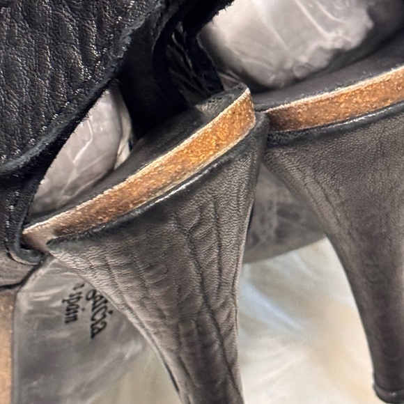 Pedro Garcia Black and White Peep-Toe Heels - Picture 15 of 17